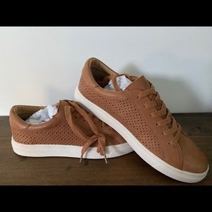 Lucky Brand Sneakers